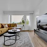 דירה New! Koda Aava - Parking, River View, Luxe רובניימי